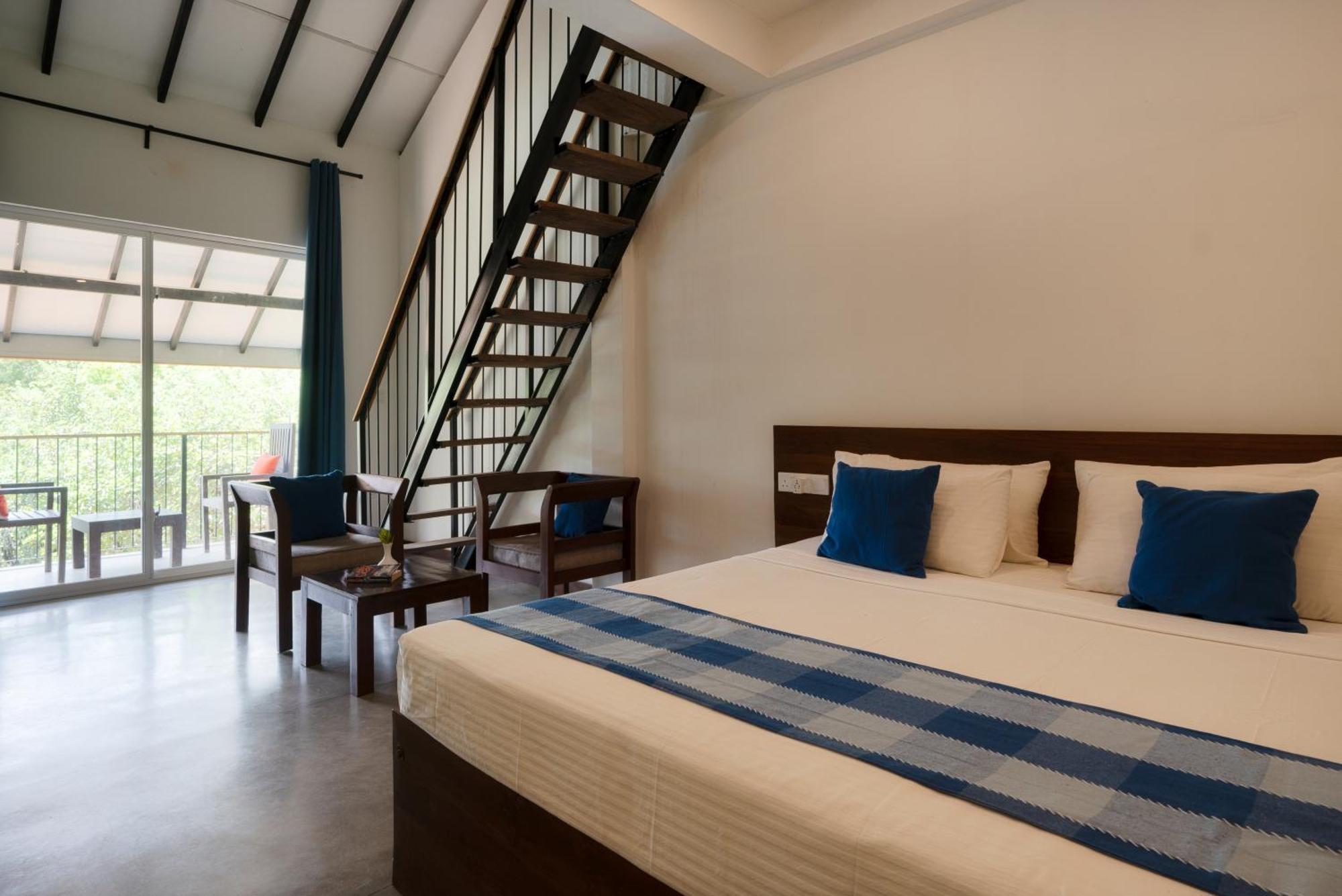 Lario Resort Σιγκιρίγια Εξωτερικό φωτογραφία