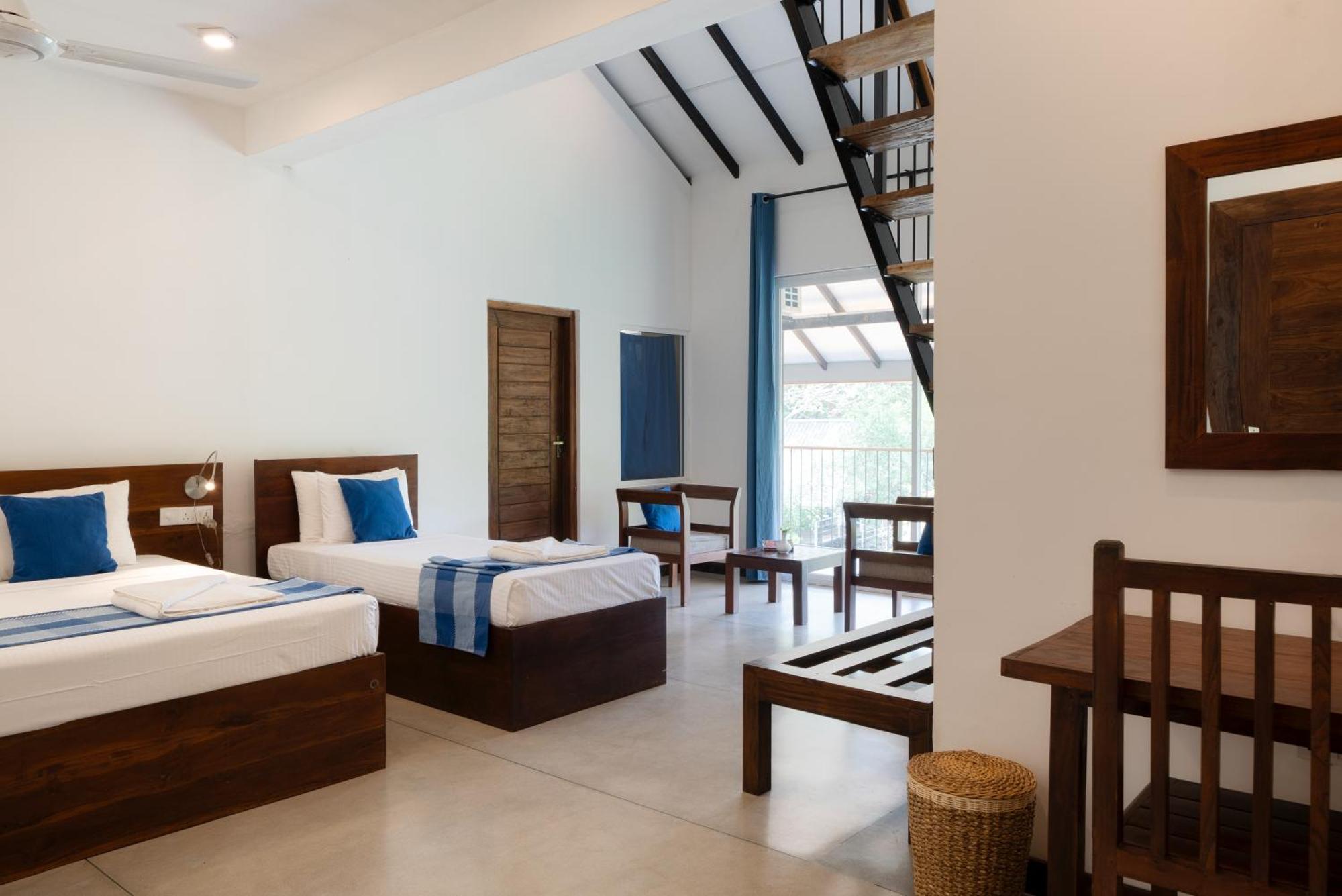 Lario Resort Σιγκιρίγια Εξωτερικό φωτογραφία