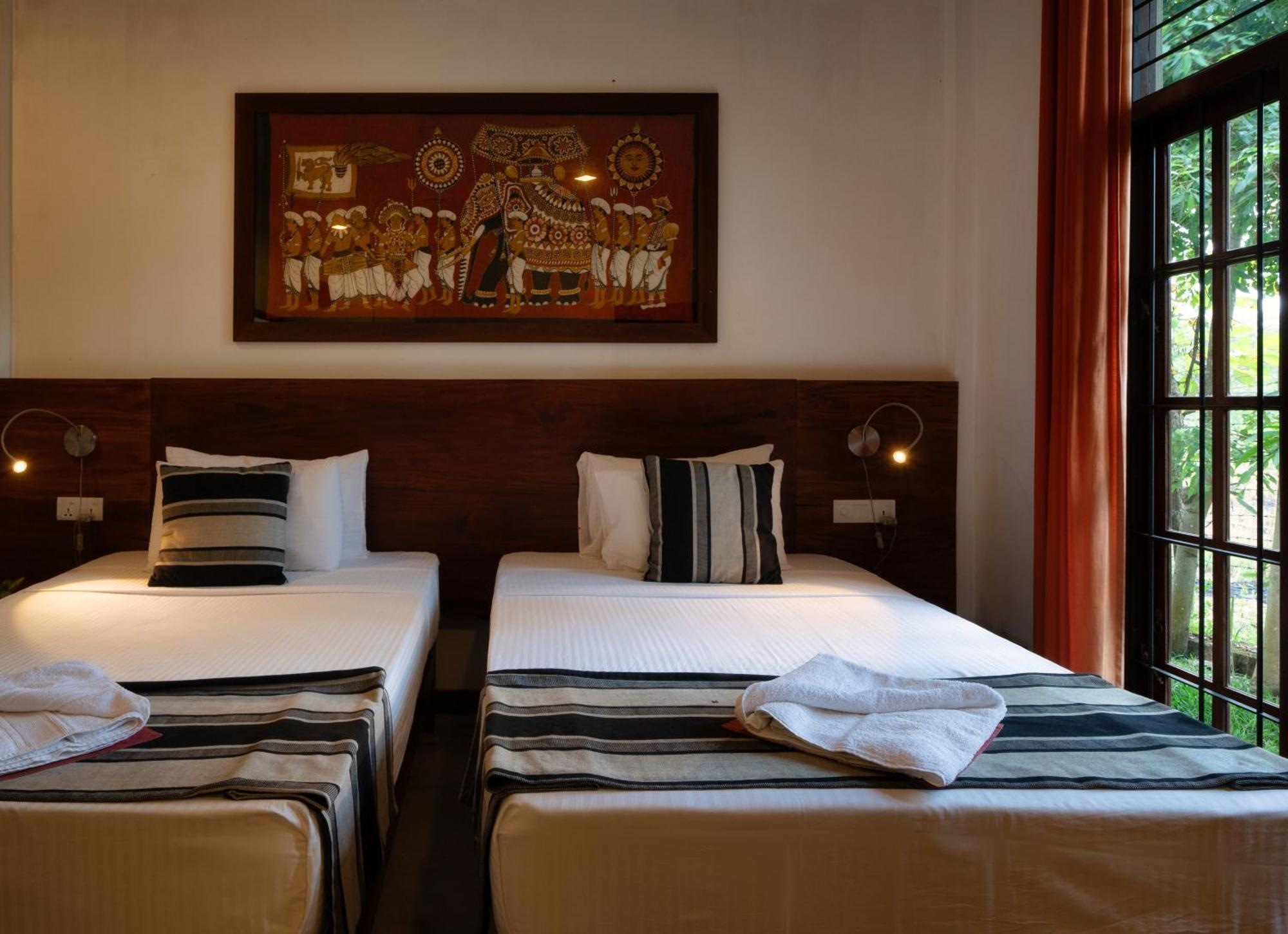 Lario Resort Σιγκιρίγια Εξωτερικό φωτογραφία